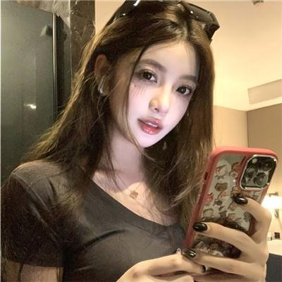 小河亲过我的脸